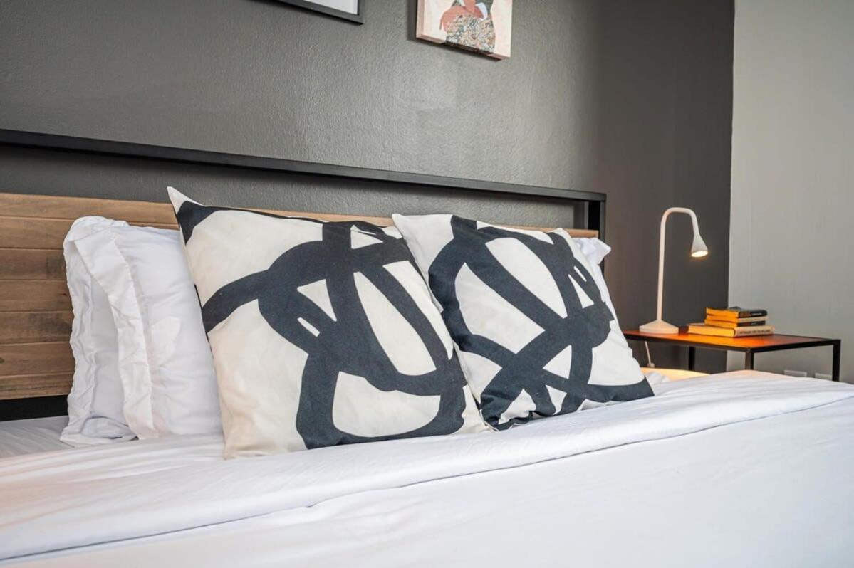 Villa Atl Downtown 2Br King Bed Free Parking Lm1003 Atlanta Esterno foto