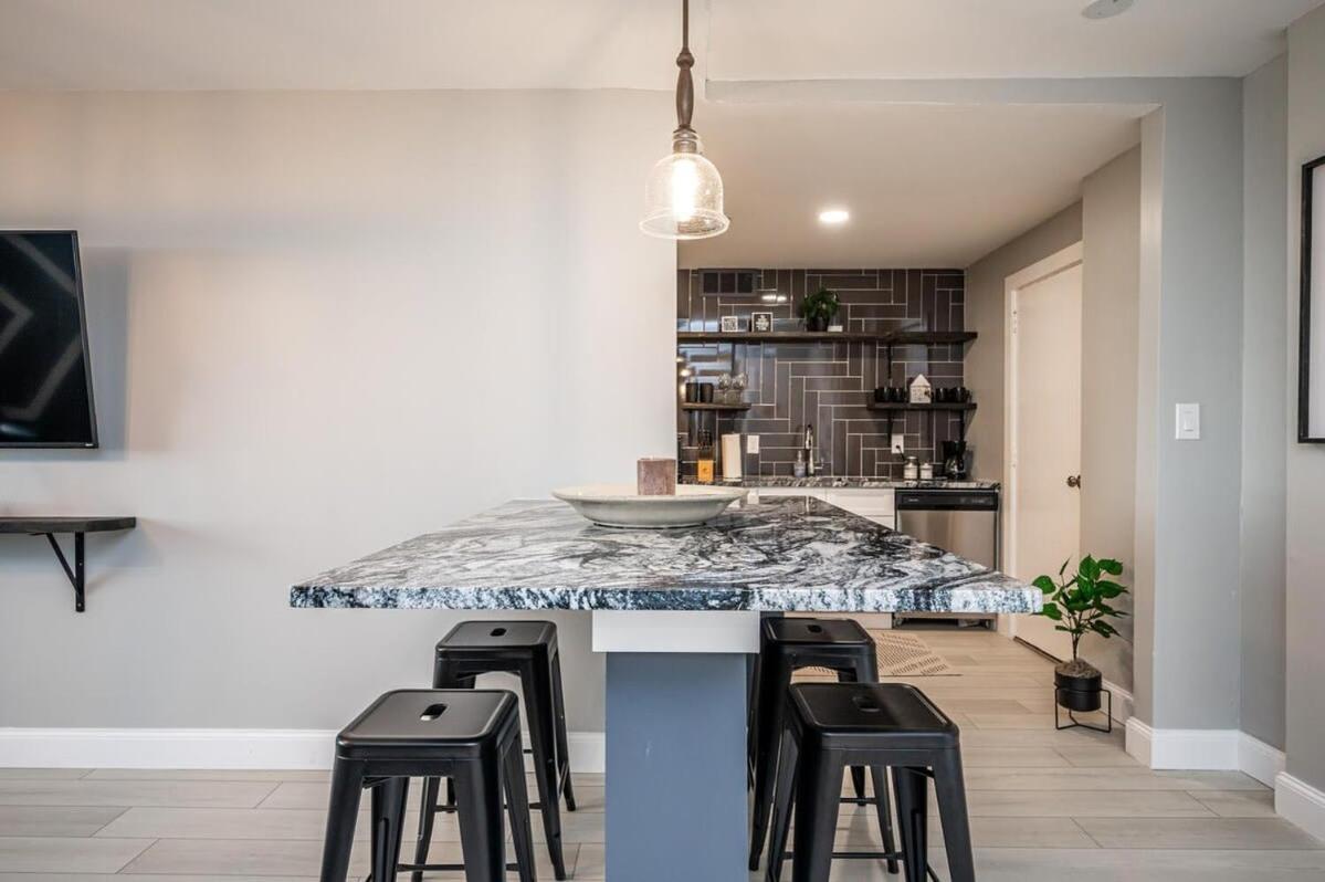 Villa Atl Downtown 2Br King Bed Free Parking Lm1003 Atlanta Esterno foto